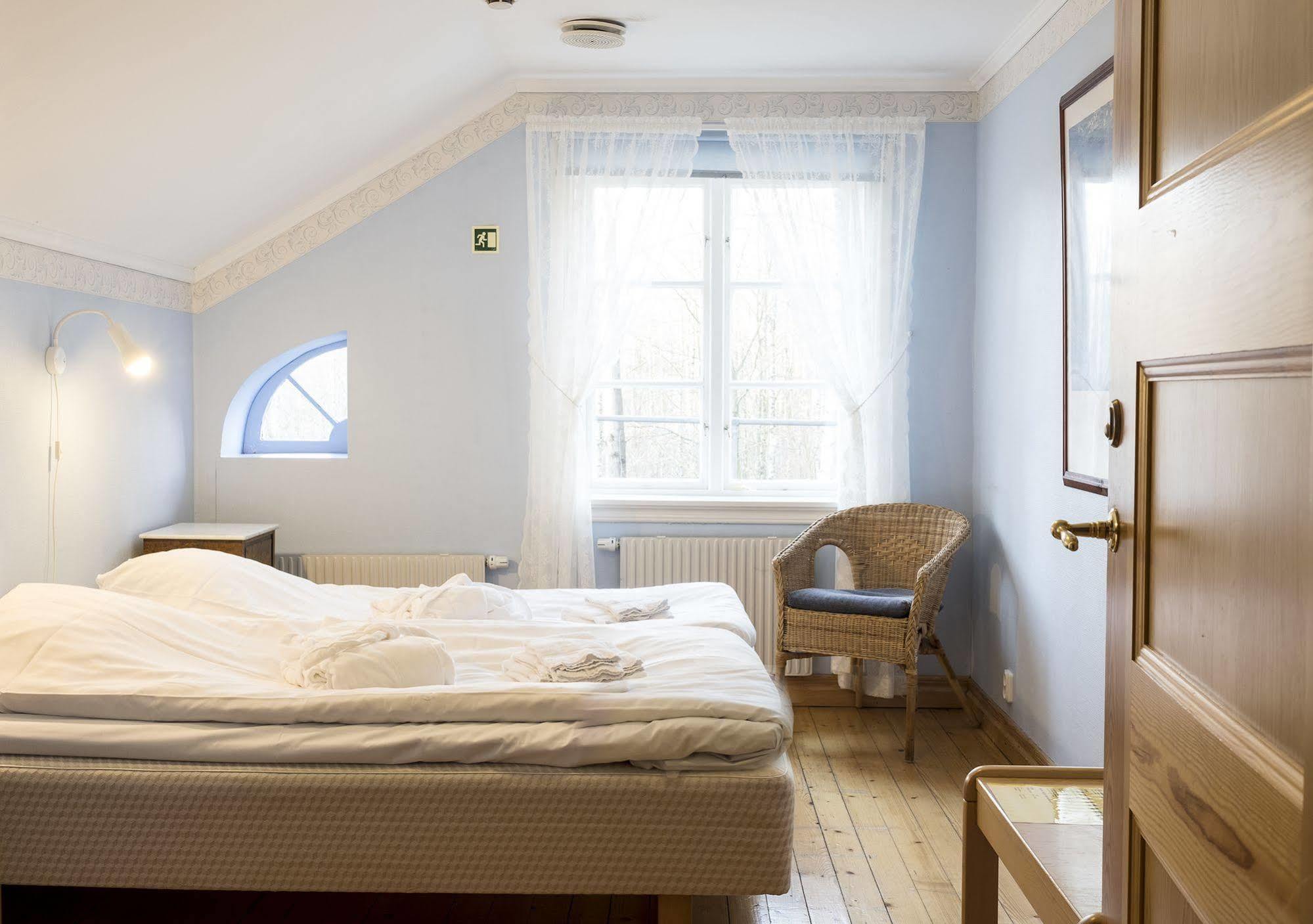 Nordiska Folkhoegskolan Bed And Breakfast Kungalv Exterior photo