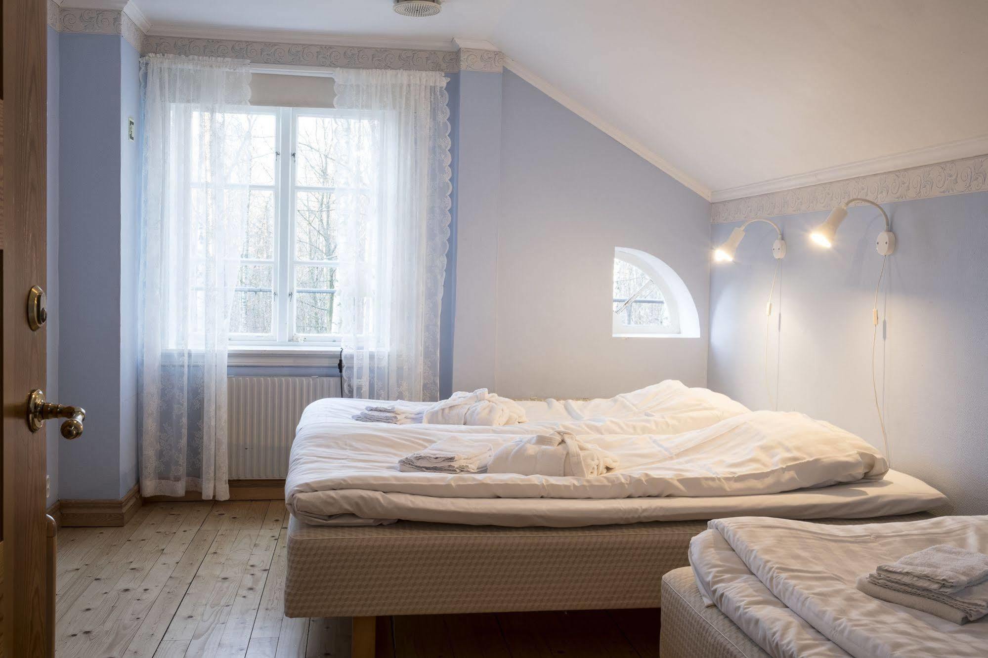Nordiska Folkhoegskolan Bed And Breakfast Kungalv Exterior photo